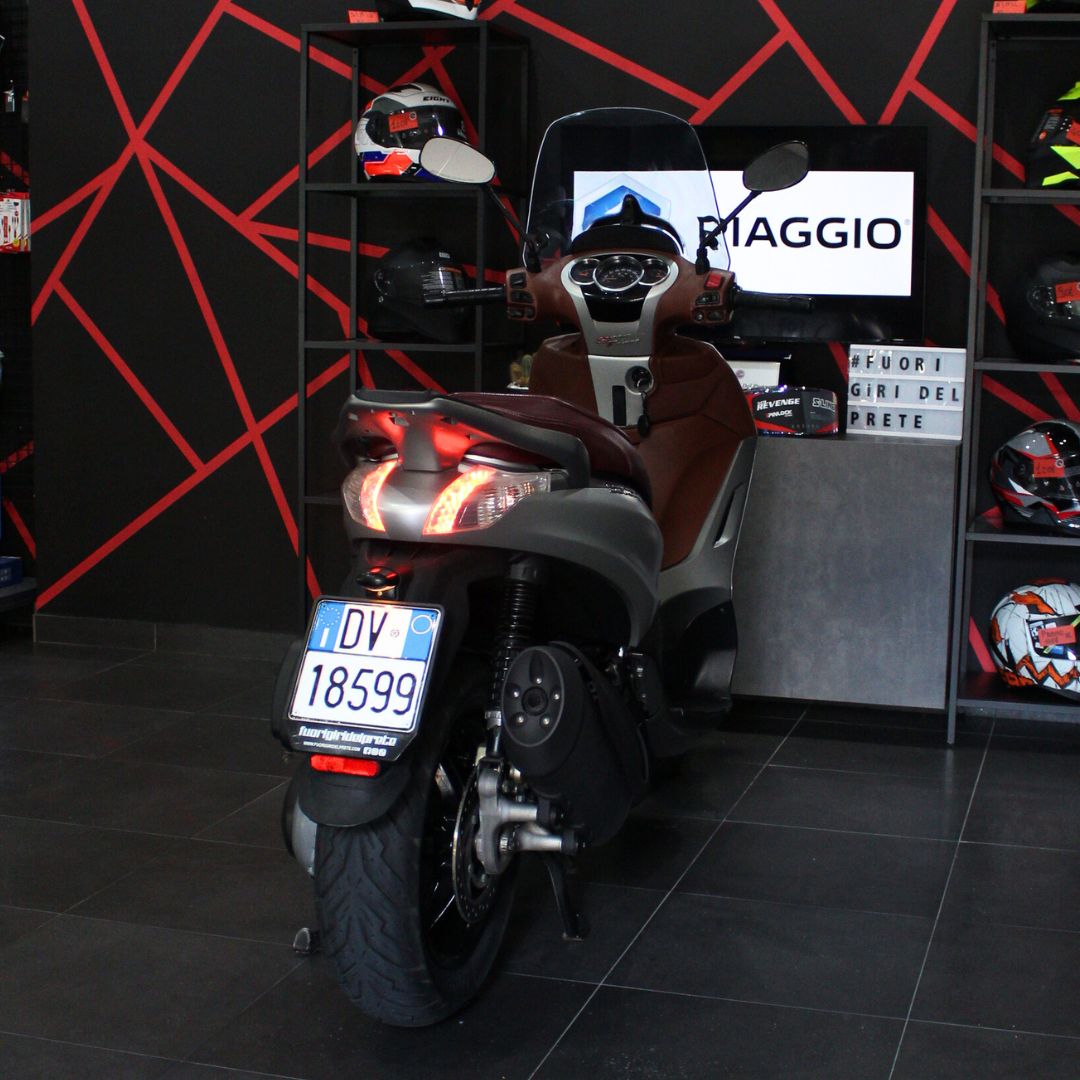 PIAGGIO BEVERLY 350 SportTouring ie - 2012 34cv KM 35000 - FINANZIABILE