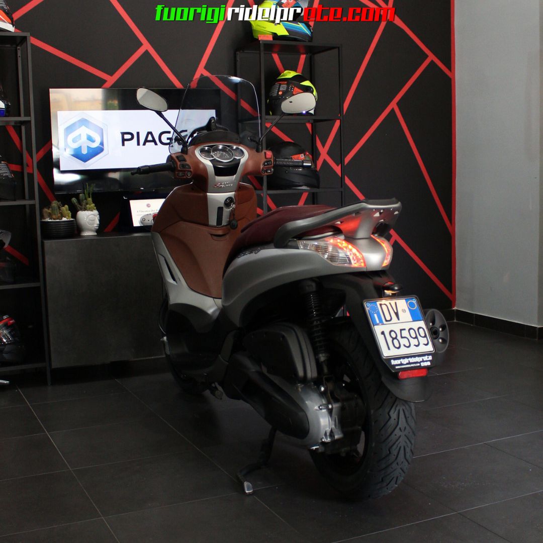 PIAGGIO BEVERLY 350 SportTouring ie - 2012 34cv KM 35000 - FINANZIABILE