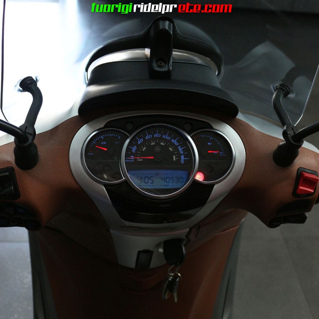 PIAGGIO BEVERLY 350 SportTouring ie - 2012 34cv KM 40000 - FINANZIABILE