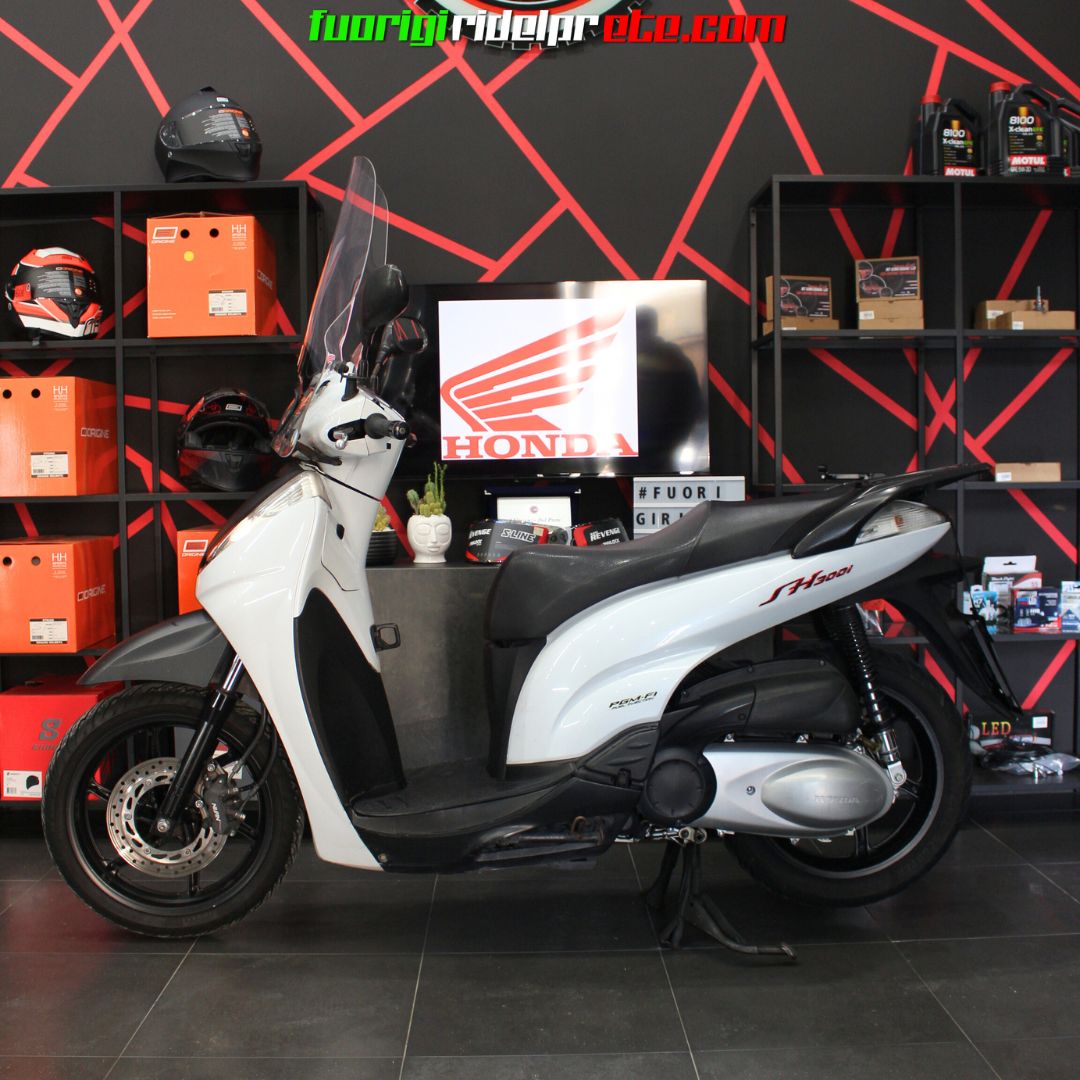 HONDA SH 300 i SPORT - 2010 27cv KM 38000 - FINANZIABILE