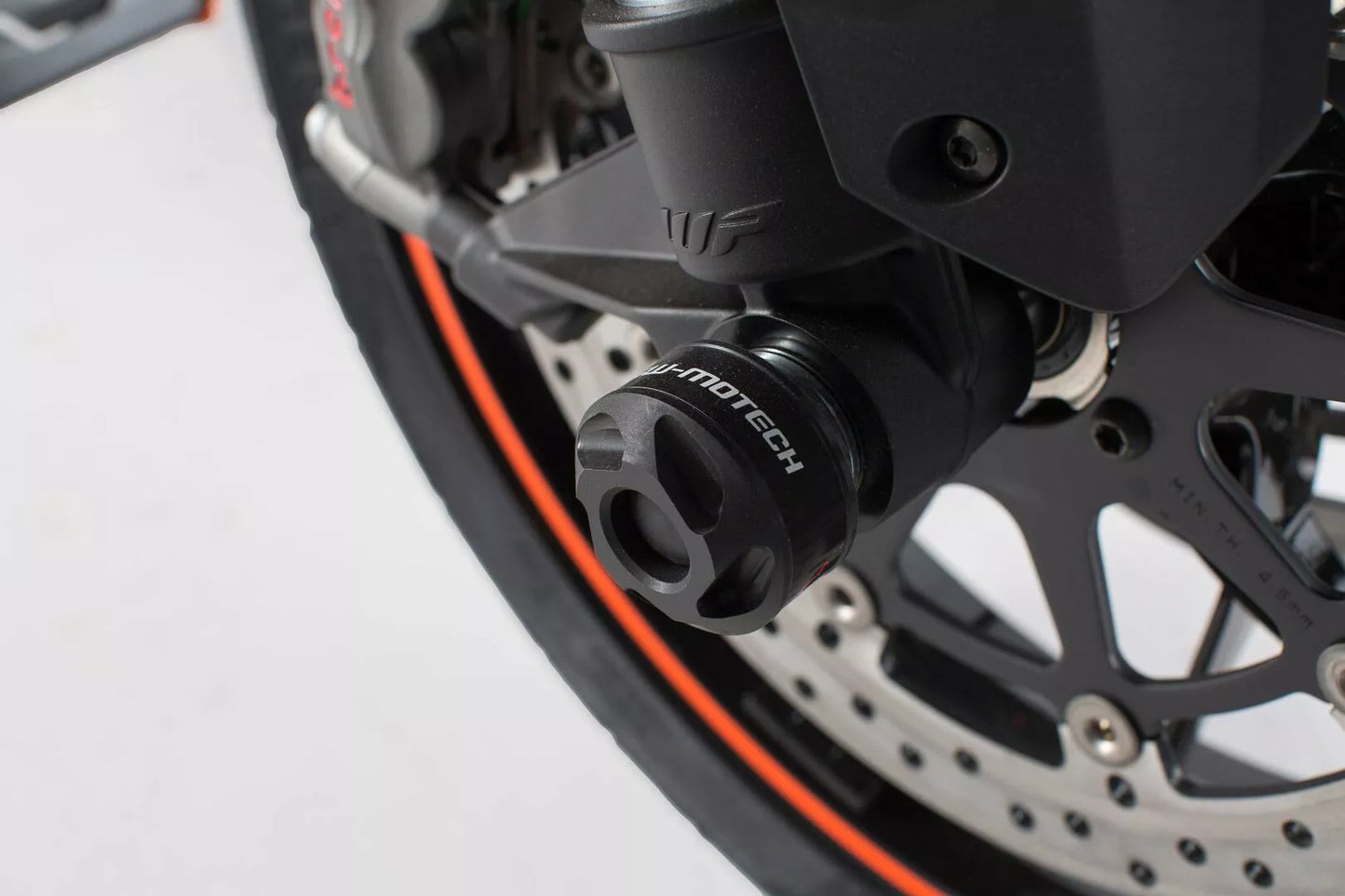 SW-MOTECH - KIT TAMPONI PROTEZIONE ANTERIORE PERNO RUOTA KTM DUKE 790 / 890 / 1290 SUPER DUKE