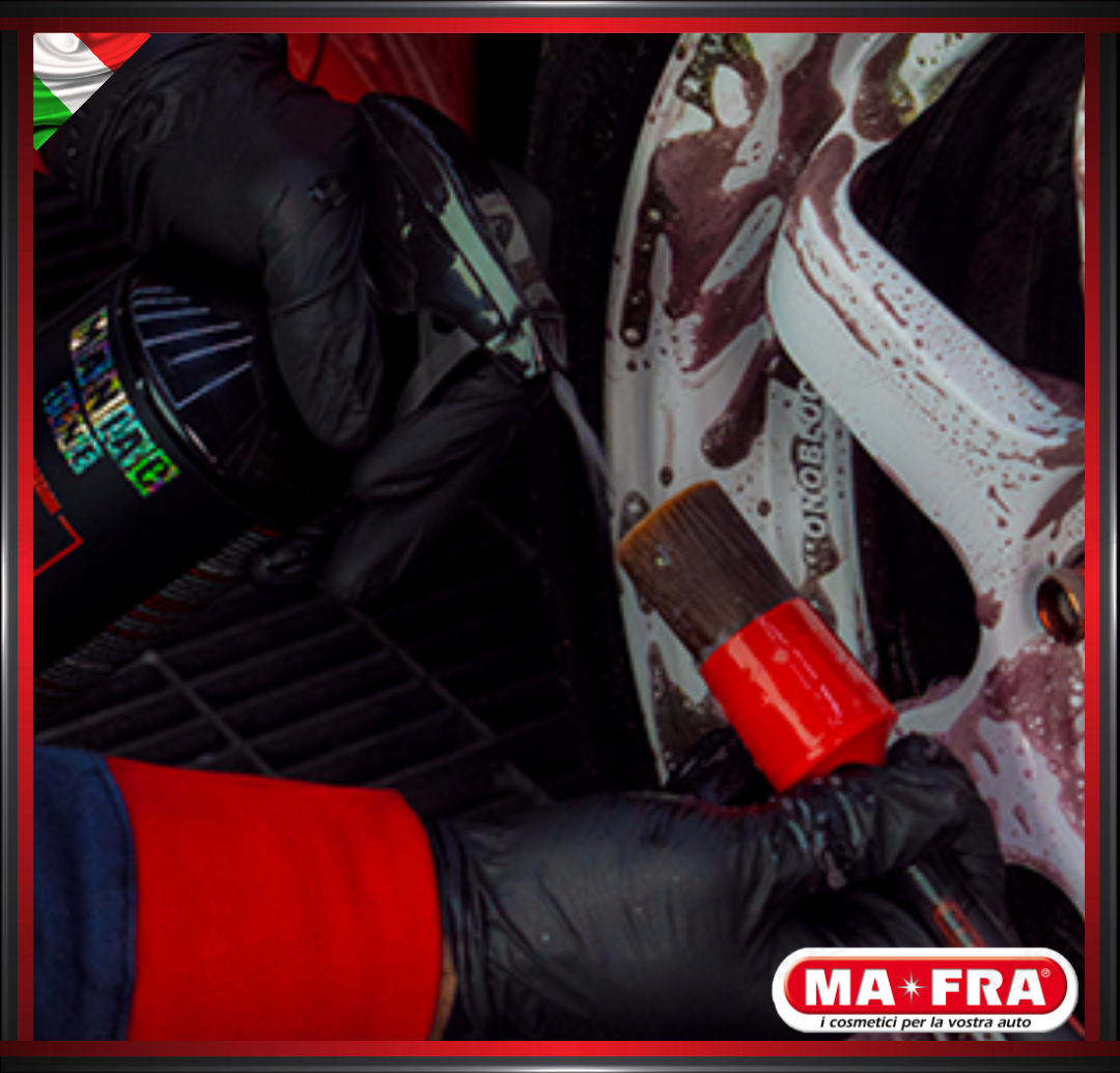 MAFRA - PENNELLO 30mm RED BRUSH CAR DETAILER PULIZIA INTERNO ESTERNO AUTO MOTO