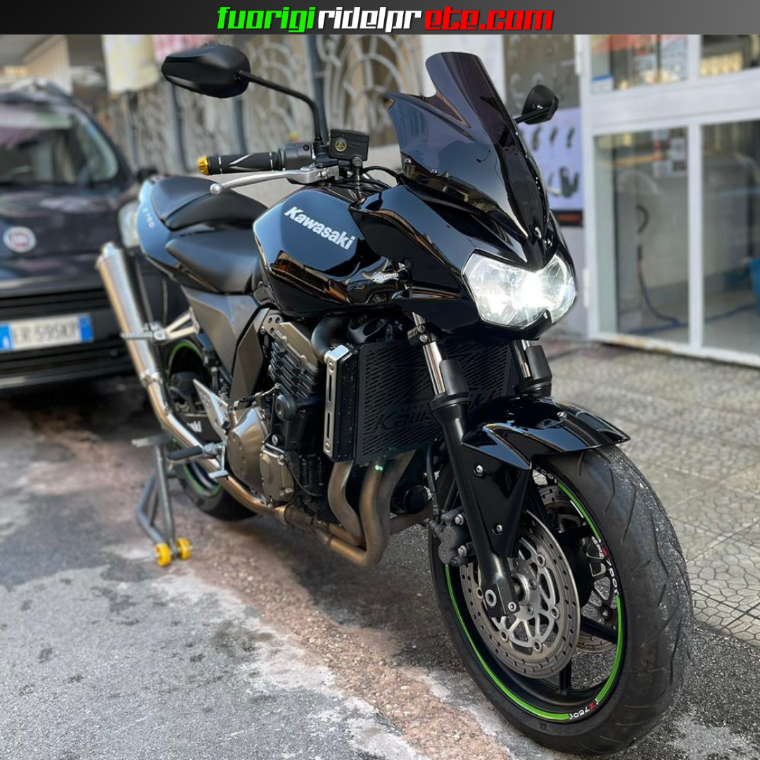 KAWASAKI Z750 2005 - FINANZIABILE