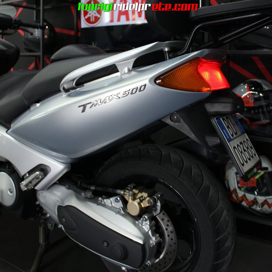 YAMAHA T-MAX 500 - 2001 34cv KM 83000 - FINANZIABILE
