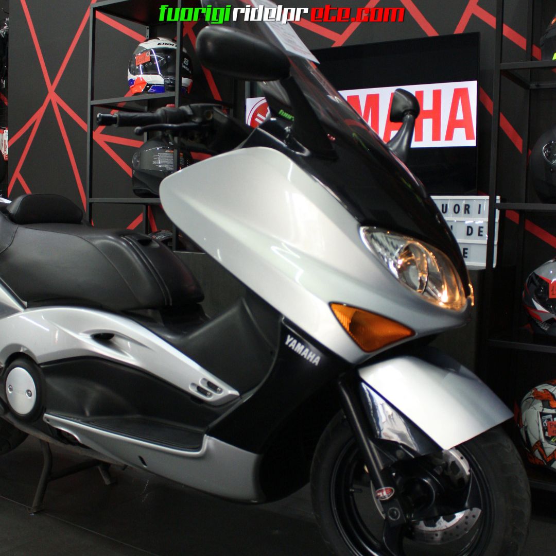 YAMAHA T-MAX 500 - 2001 34cv KM 83000 - FINANZIABILE