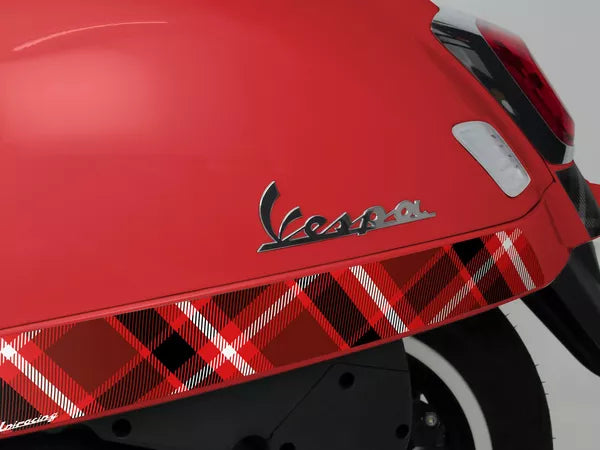 SET ADESIVI GRAFICHE PIAGGIO VESPA GTS 300 / 125 ANTIGRAFFIO - GRAFICA DECAL ROSSO